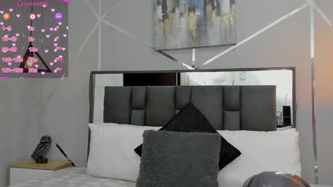 Snapshot of ziamiller chatting on 01.24.25 zia online show from 01.24.25