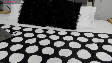 Snapshot of ziamiller chatting on 01.31.25 zia online show from 01.31.25