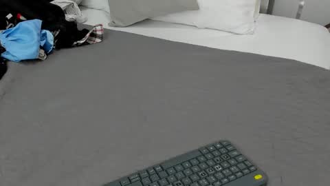 Snapshot of ziamiller chatting on 02.12.25 zia online show from 02.12.25