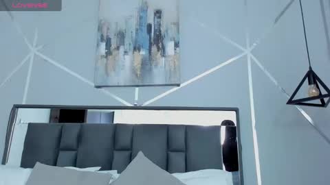 Snapshot of ziamiller chatting on 02.13.25 zia online show from 02.13.25