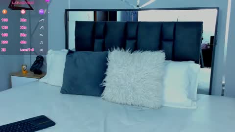 Snapshot of ziamiller chatting on 02.20.25 zia online show from 02.20.25