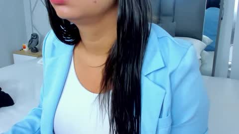 Snapshot of ziamiller chatting on 02.27.25 zia online show from 02.27.25