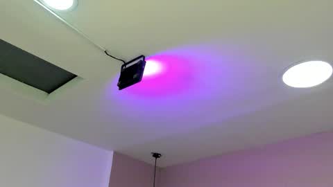 Snapshot of ziamiller chatting on 09.20.25 zia online show from 09.20.25