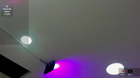 Snapshot of ziamiller chatting on 09.30.25 zia online show from 09.30.25