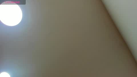 Snapshot of ziamiller chatting on 10.02.25 zia online show from 10.02.25