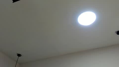 Snapshot of ziamiller chatting on 10.04.25 zia online show from 10.04.25