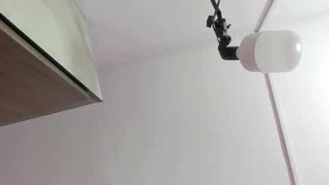 Snapshot of ziamiller chatting on 10.24.25 zia online show from 10.24.25