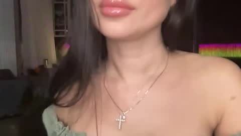 Snapshot of zidya06 chatting on 11.25.25 Nensi online show from 11.25.25