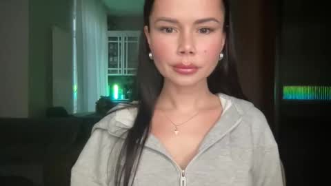 Snapshot of zidya06 chatting on 12.02.25 Nensi online show from 12.02.25