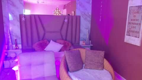 zinna_canela online show from 05.16.26