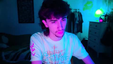 Snapshot of zipdown_ chatting on 03.17.26 zipdown online show from 03.17.26