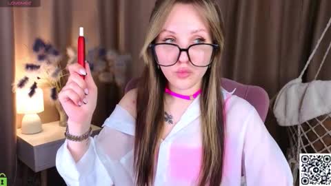 Zlata  Mon Tue Thu Fri Sun Sa GMT 3 0000pm - 0600pm  online show from 02.09.26