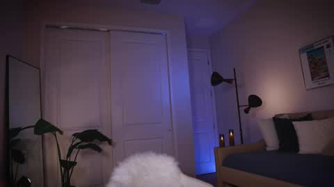 Zara  Join next live  at 5PM EST  online show from 11.11.25