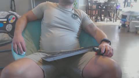 Snapshot of zmr250rich chatting on 10.07.25 here4fun online show from 10.07.25