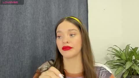 Snapshot of zoe69__ chatting on 02.06.25 ZOE online show from 02.06.25