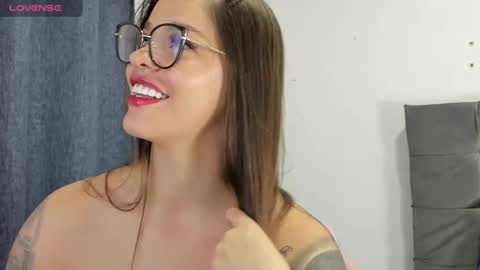 Snapshot of zoe69__ chatting on 02.23.25 ZOE online show from 02.23.25