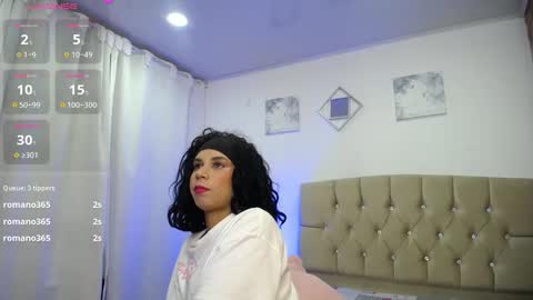 Snapshot of zoe_alanaa chatting on 03.10.25 ZOEE online show from 03.10.25