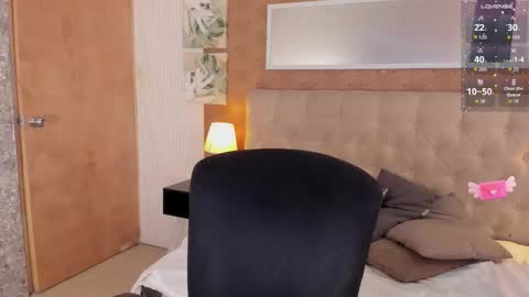 Snapshot of zoe_alanaa chatting on 09.09.25 ZOEE online show from 09.09.25