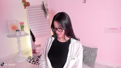 Zoe online show from 10.17.25