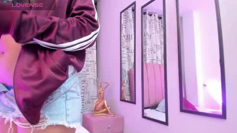 zoe_blond online show from 11.09.25