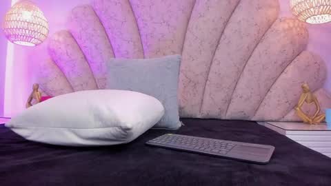 zoe_blosson online show from 05.17.26