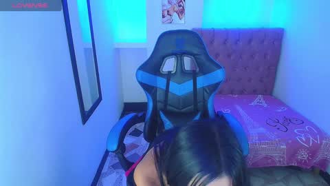 Snapshot of zoe_connor19 chatting on 01.30.25 Z O E online show from 01.30.25