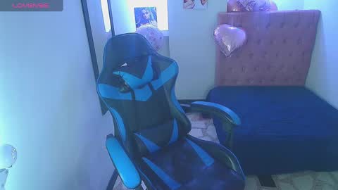 Snapshot of zoe_connor19 chatting on 02.09.25 Z O E online show from 02.09.25