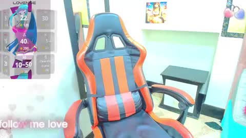 Snapshot of zoe_connor19 chatting on 09.12.25 Z O E online show from 09.12.25