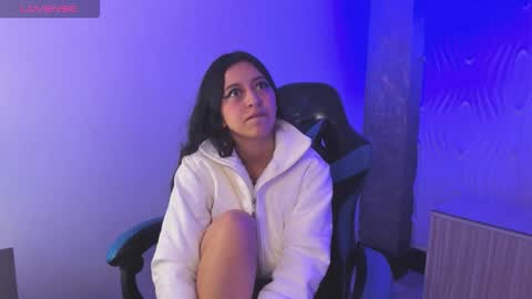 Snapshot of zoe_connor19 chatting on 09.18.25 Z O E online show from 09.18.25