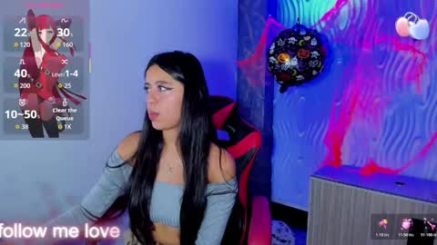 Snapshot of zoe_connor19 chatting on 11.04.25 Z O E online show from 11.04.25