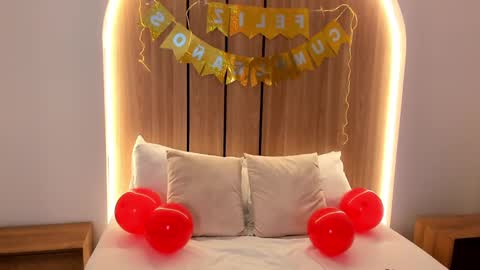 Zoe  online show from 11.10.25