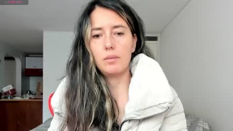 Snapshot of zoe_jeane_beker chatting on 07.20.26 ZOE online show from 07.20.26