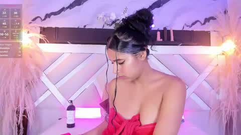 Zoey  online show from 04.18.26