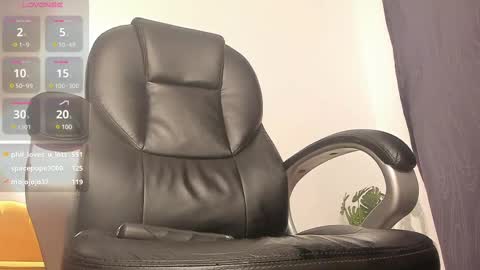 Snapshot of zoe_millerx chatting on 03.12.25 zoe_millerx online show from 03.12.25