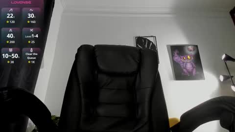 Snapshot of zoe_millerx chatting on 10.16.25 zoe_millerx online show from 10.16.25