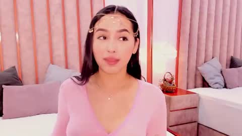 Zoe Monrow online show from 06.17.26