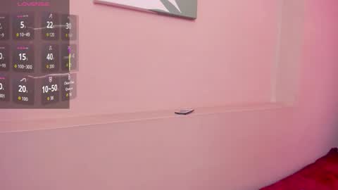 Snapshot of zoe_moreau chatting on 12.01.25 zoe_moreau online show from 12.01.25