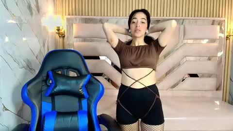 Zoe  online show from 09.20.25