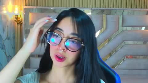 Zoe  online show from 10.16.25