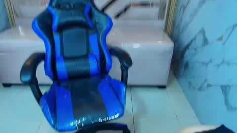 Zoe  online show from 11.13.25