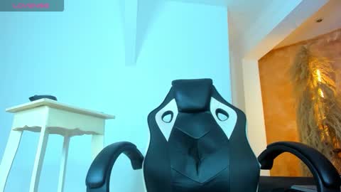 zoe_rose4 online show from 09.27.25