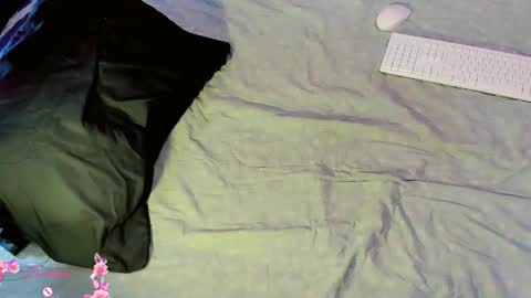 Snapshot of zoe_rous2 chatting on 03.10.26 ZOE online show from 03.10.26