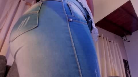 Zoe online show from 10.25.25