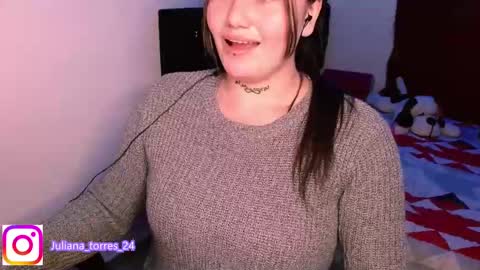 Snapshot of zoe_sexy69 chatting on 12.18.24 ZOE online show from 12.18.24