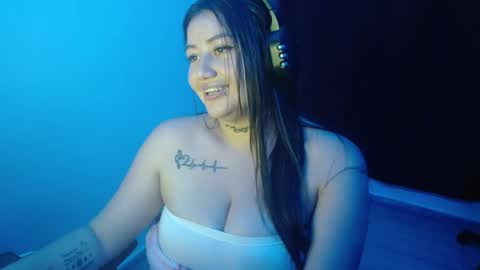 Snapshot of zoe_sexy69 chatting on 02.27.25 ZOE online show from 02.27.25