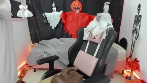 zoe_sullivan_ online show from 10.10.25