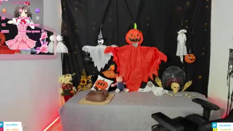 zoe_sullivan_ online show from 10.31.25