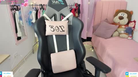 zoe_sullivan_ online show from 01.19.26