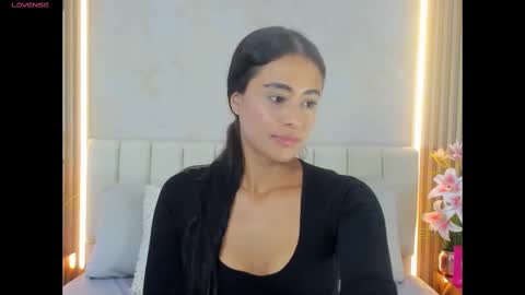 zoebarlowe online show from 11.23.25