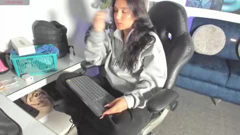 Zoe online show from 02.24.26